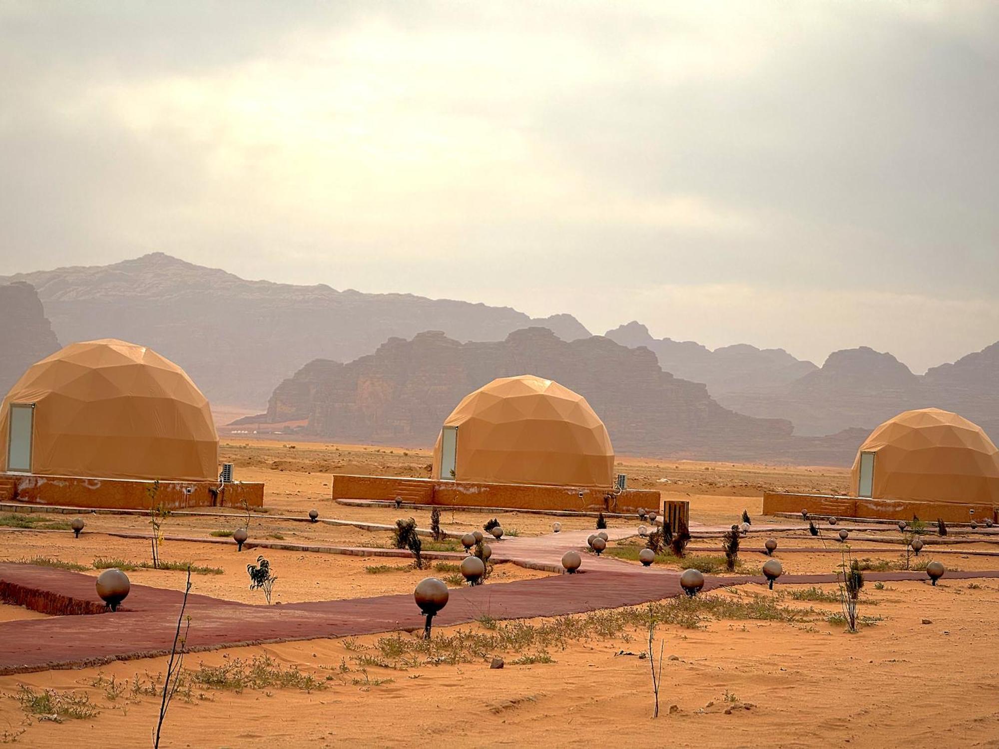 Wadi Rum Anwar Luxury Camp Exterior foto